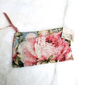 Cute soft clutch